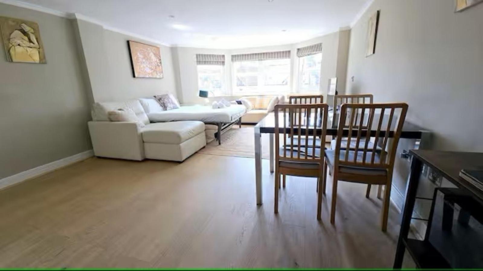 Luxury 1 Bed Apt Sleeps 5, Barons Court 5M To Tube Лондон Екстериор снимка